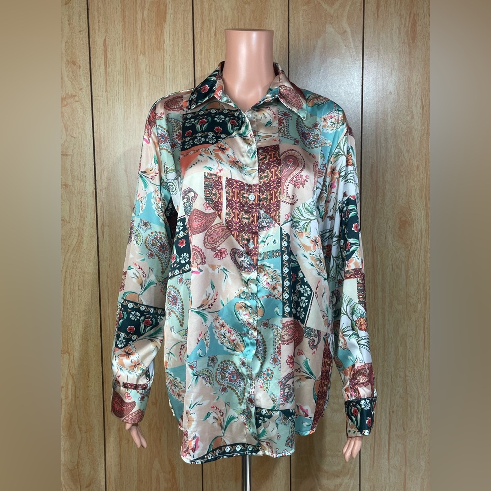 C D M Paisley Button Down Shirt in Multicolor SZ - M